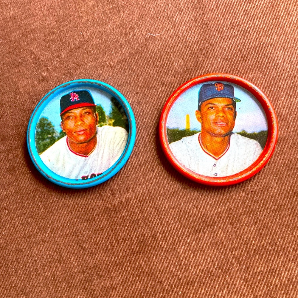 1960s Salada Tea metal collector coins. Felipe Alou. Leon Wagner.